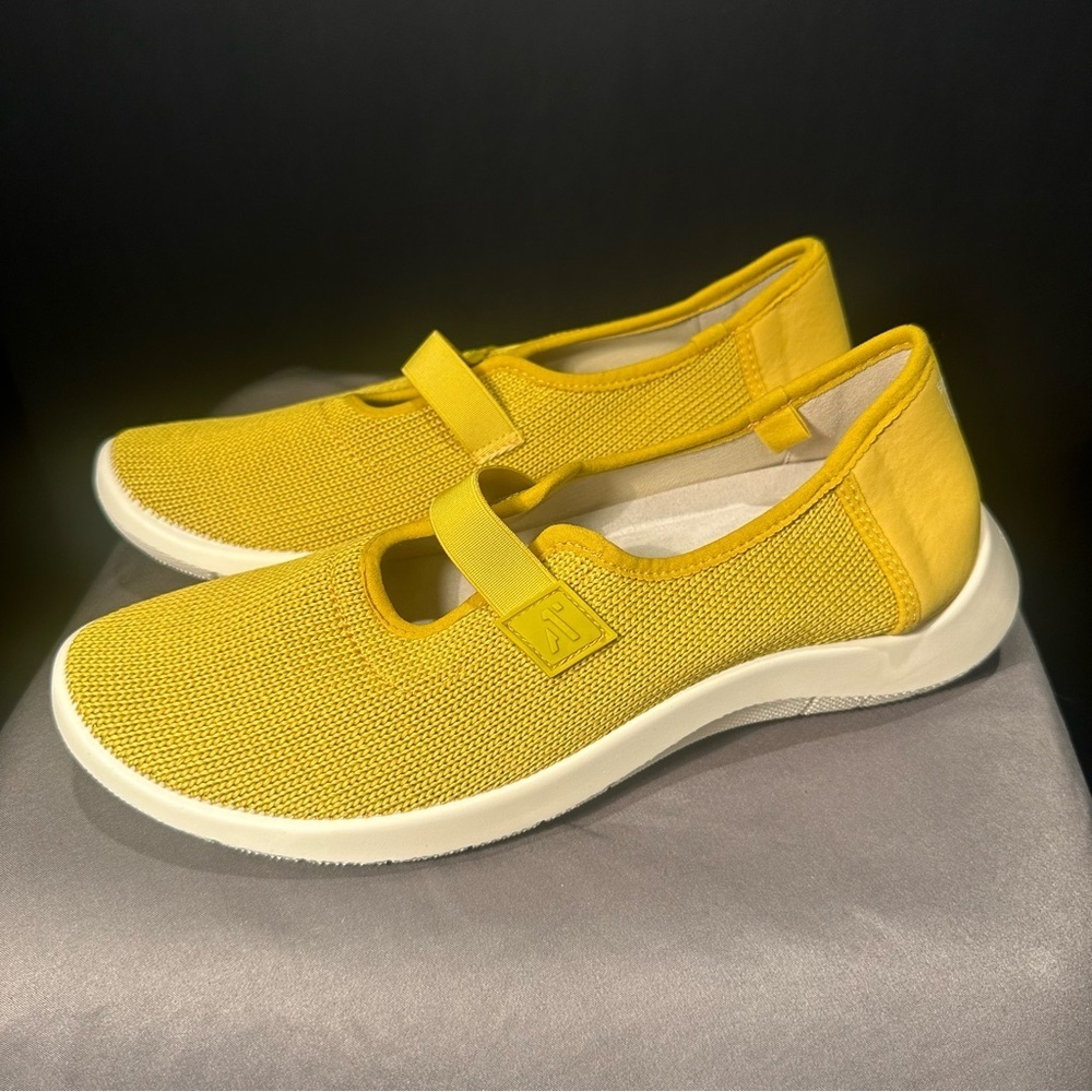 Arcopedico Yellow Women's Flats